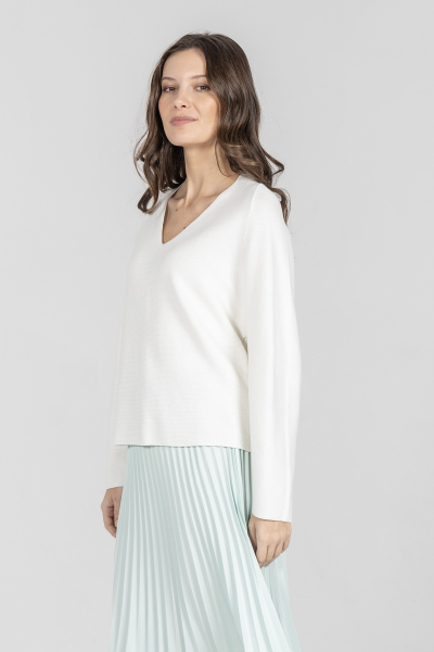 Biały bawełniany sweter z długim rękawem