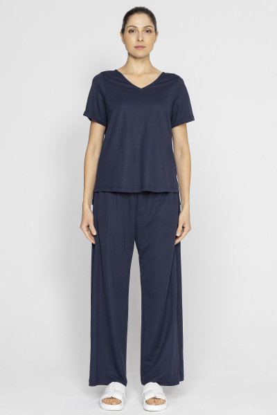 Navy blue loose-fitting trousers