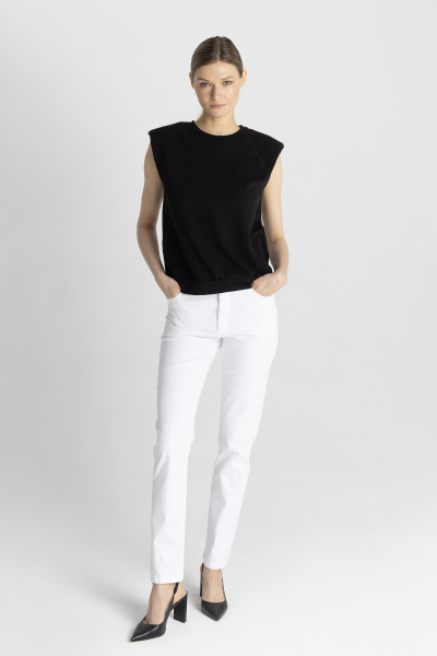 T-shirt z ramionami podkreślonymi poduszkami