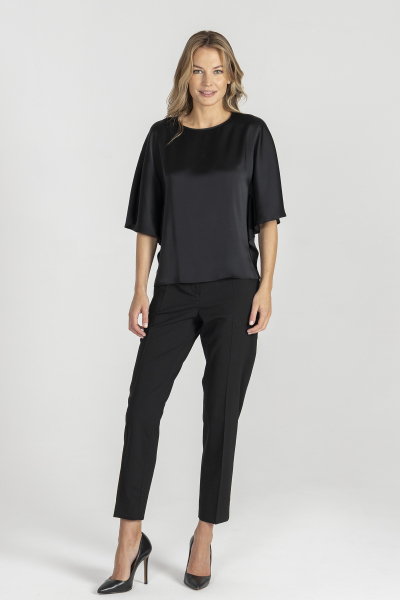 Elegancka czarna bluzka z połyskującej tkaniny