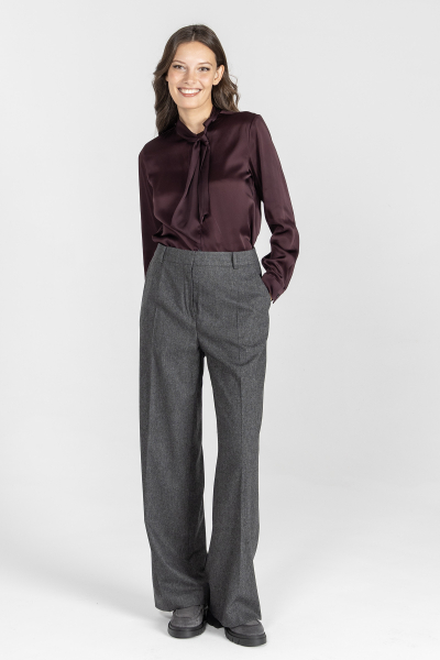 Burgundy blouse with a tie at the neck