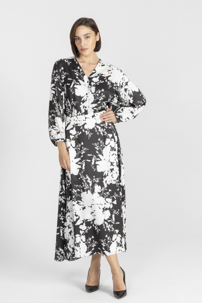 Bluzka w biało czarny print w kwiaty