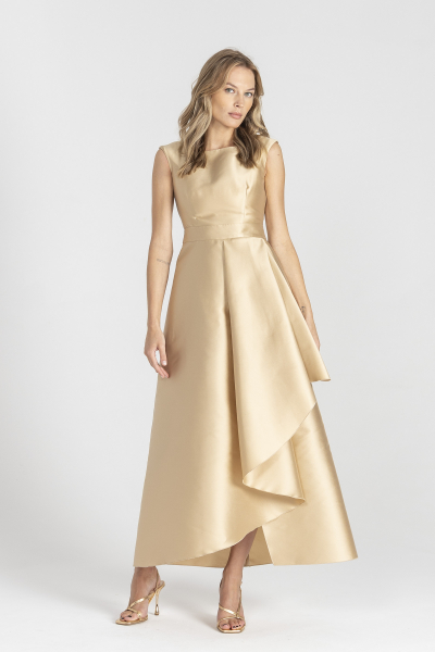 Złota wieczorowa długa suknia