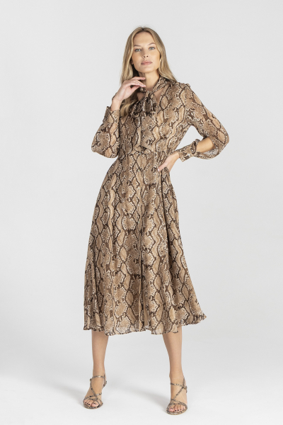 Brązowa sukienka w zwierzęcy print