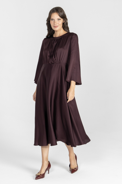 Burgundy long-sleeved dress