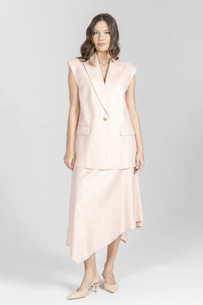 Kamizelka w kolorze pudrowego różu