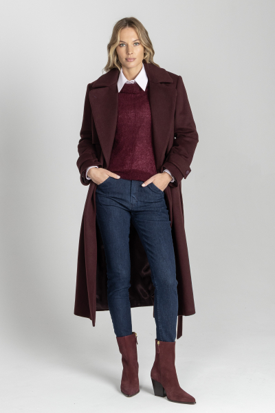 Granatowe wąskie spodnie z lekkiego jeansu