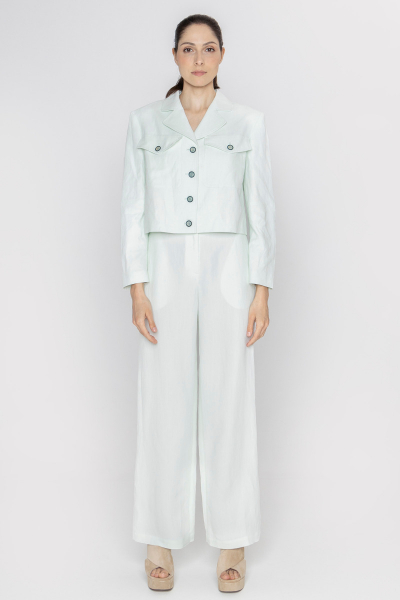 Light trousers in a mint shade 
