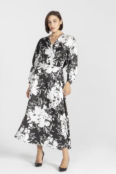 White and black floral print skirt