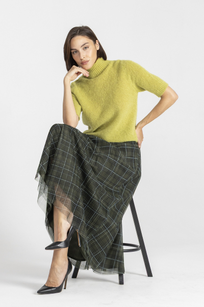 Green skirt with layers of checked tulle