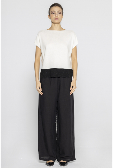 Black loose-fitting wide leg pants