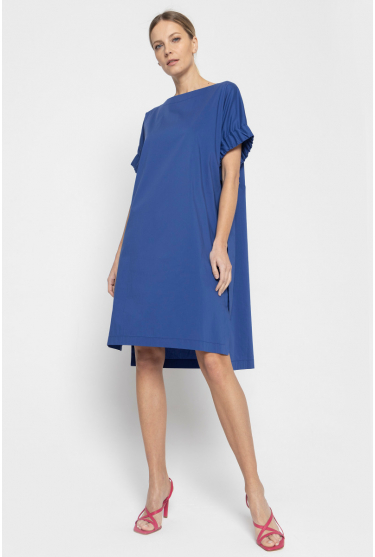 Kobaltblaues Kleid mit verlängertem Rücken