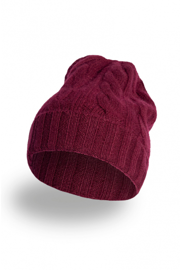 Maroon cashmere beanie with braided pattern 