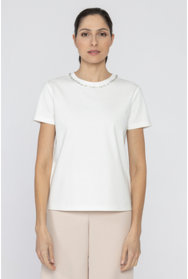 Biały t-shirt z krótkim rękawem ozdobiony kryształkami