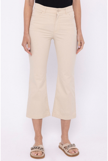 Sand-coloured 7/8 trousers 
