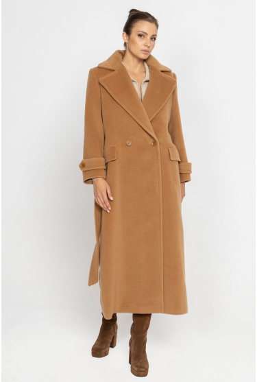 Elegant long camel coat 