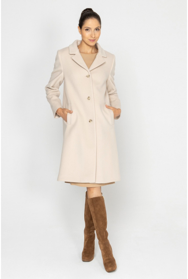 Classic beige flat-cut fleece coat