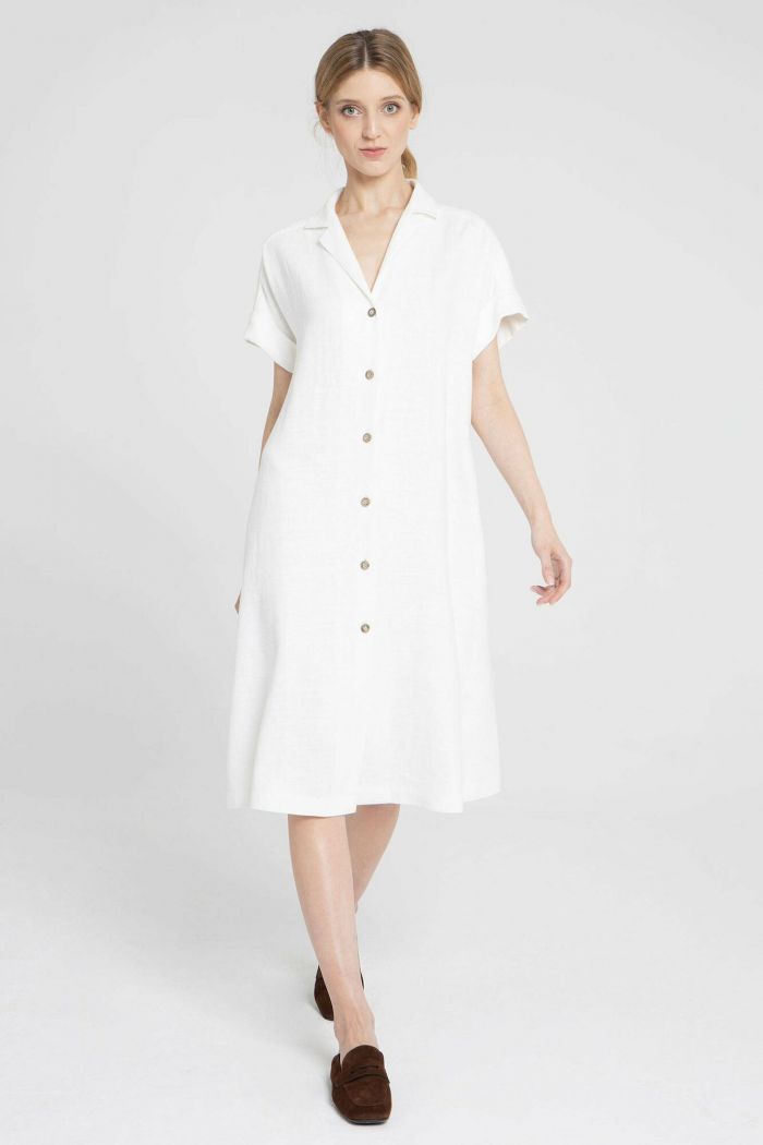 Biała sukienka zapinana na guziczki - Deni Cler